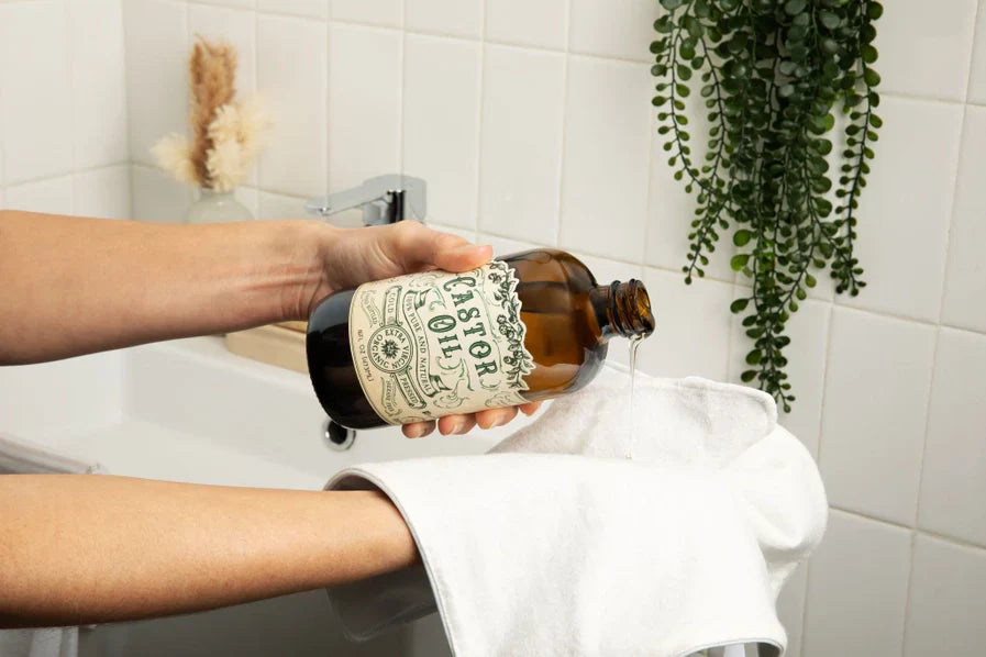 23 Easy Ways to Use Castor Oil For Your Hair & Body