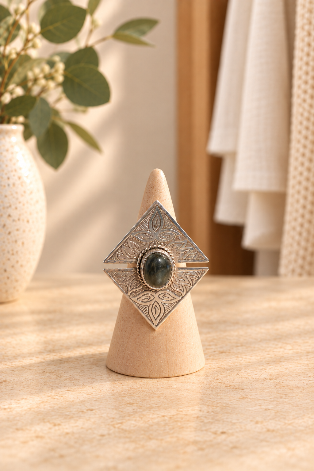 Labradorite Ring | Sterling Silver
